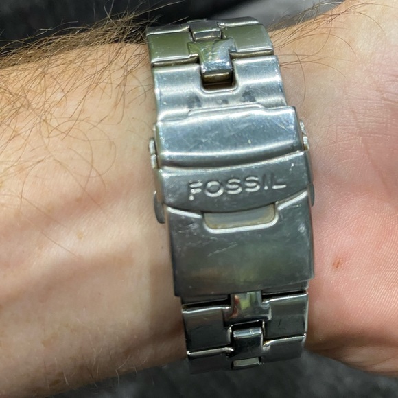 Steel Fossil Watch - very good used condition - stainless steel face and body - Picture 4 of 6